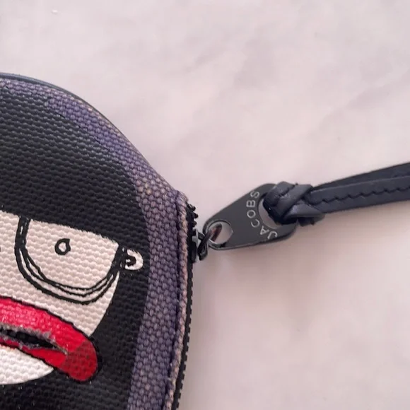 Marc Jacobs zipper pouch - Picture 2 of 4